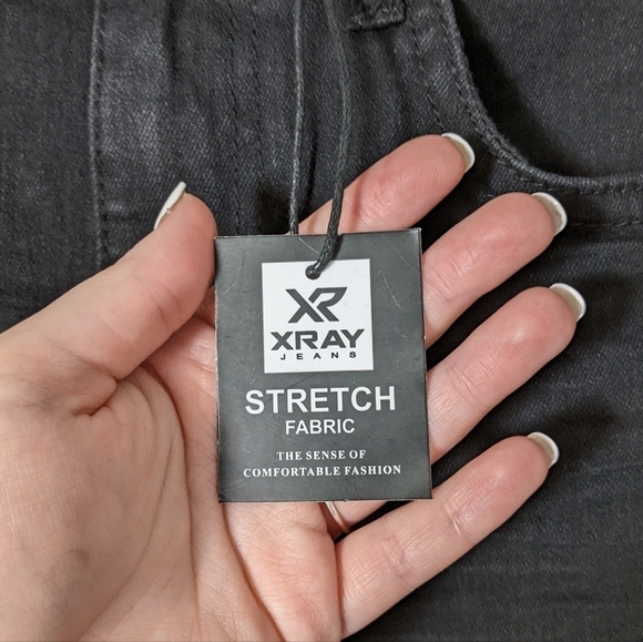 NWT X-Ray Jeans Classic Jet Black Distressed Knee Stretch Jeans Size 14 - Picture 8 of 8